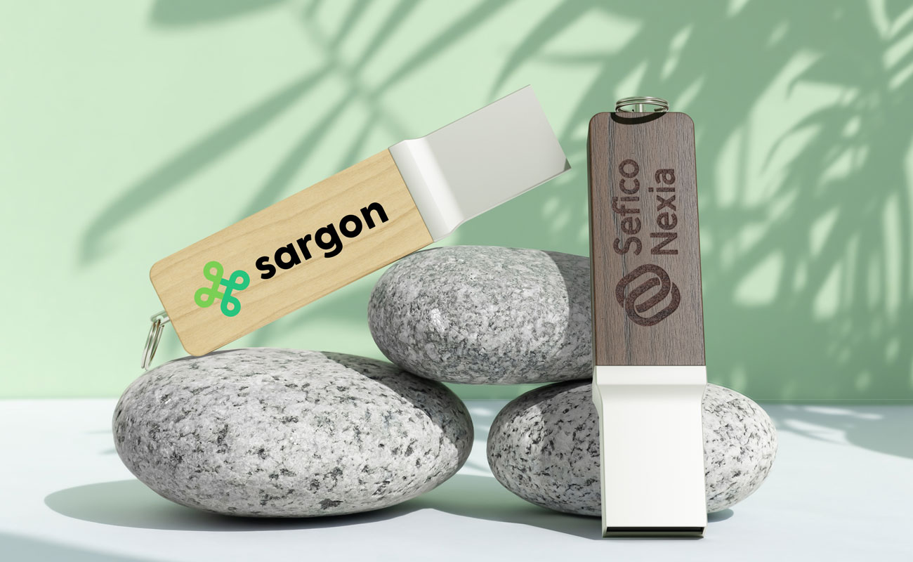 Carve - Wooden USB Stick gallery thumbnail