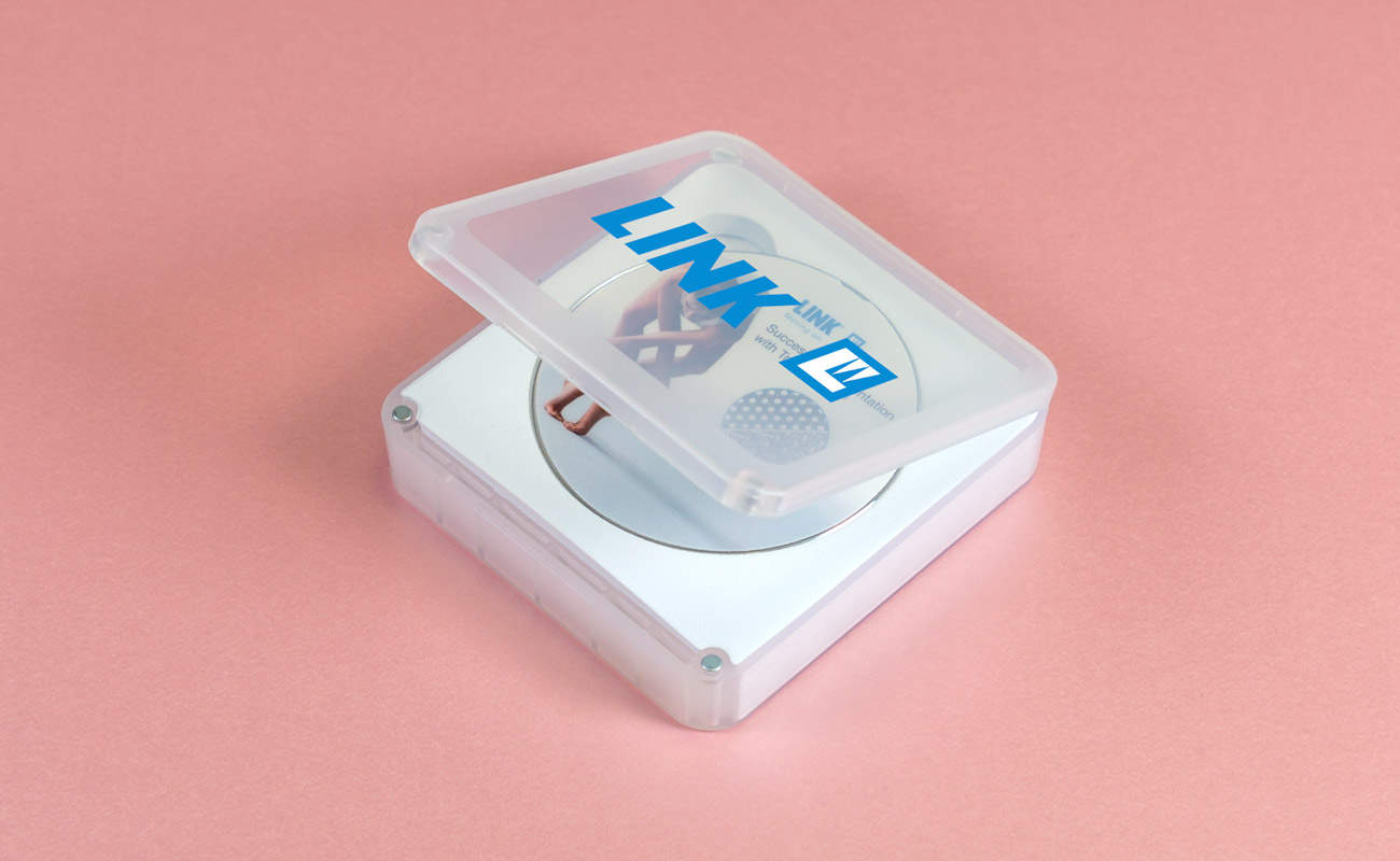 Cirque - Customizable Wireless Charging Pad gallery thumbnail