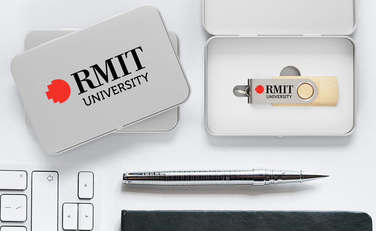 Twister Go Wood - Personalized Flash Drives With USB-C gallery thumbnail